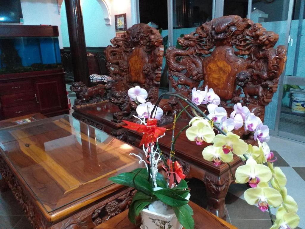 ホテル Nha Nghi Nguyen Anh ロン・ハイ エクステリア 写真